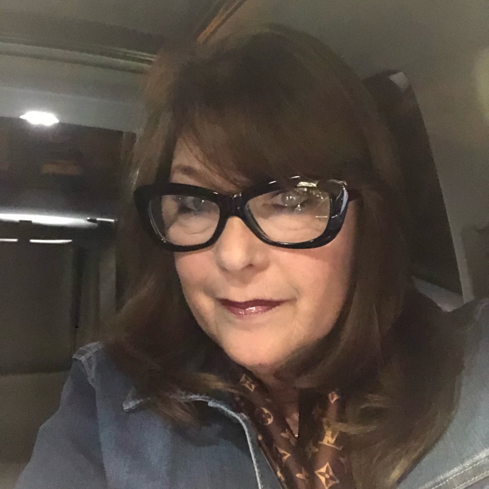 Meet your Posher, Valerie